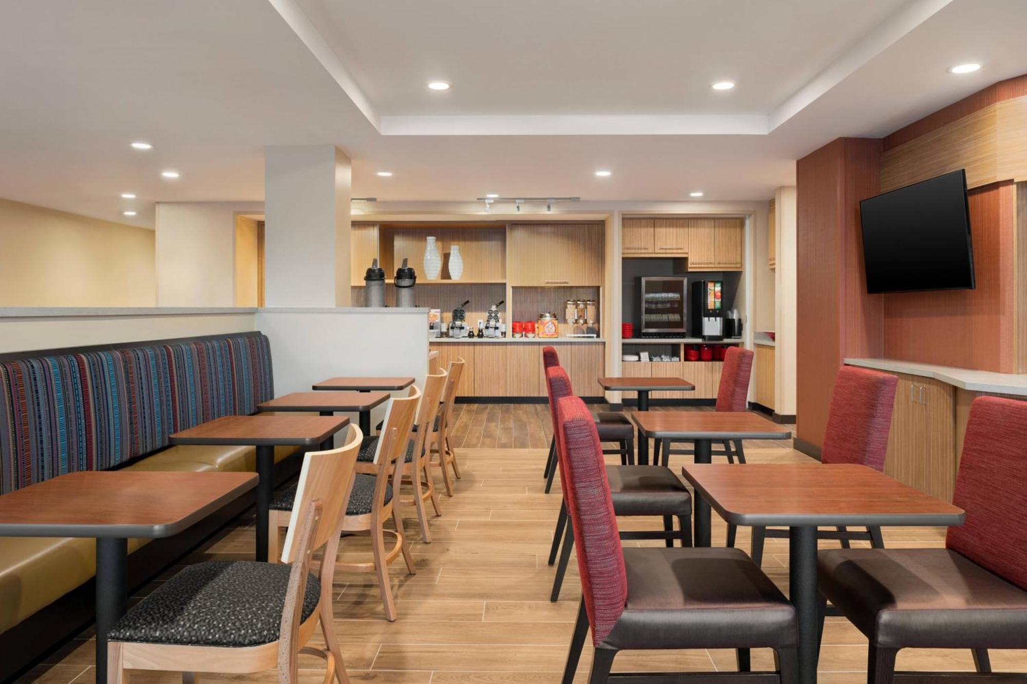 Towneplace Suites By Marriott Dubuque Downtown Eksteriør billede