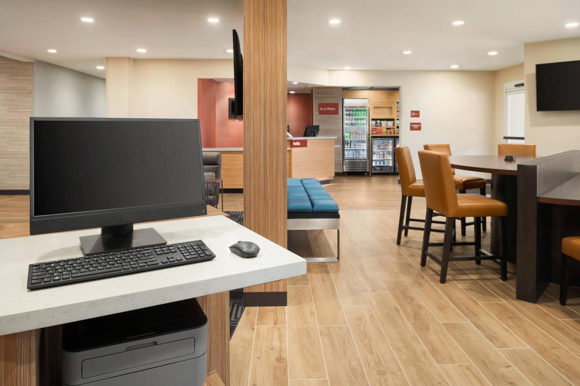 Towneplace Suites By Marriott Dubuque Downtown Eksteriør billede