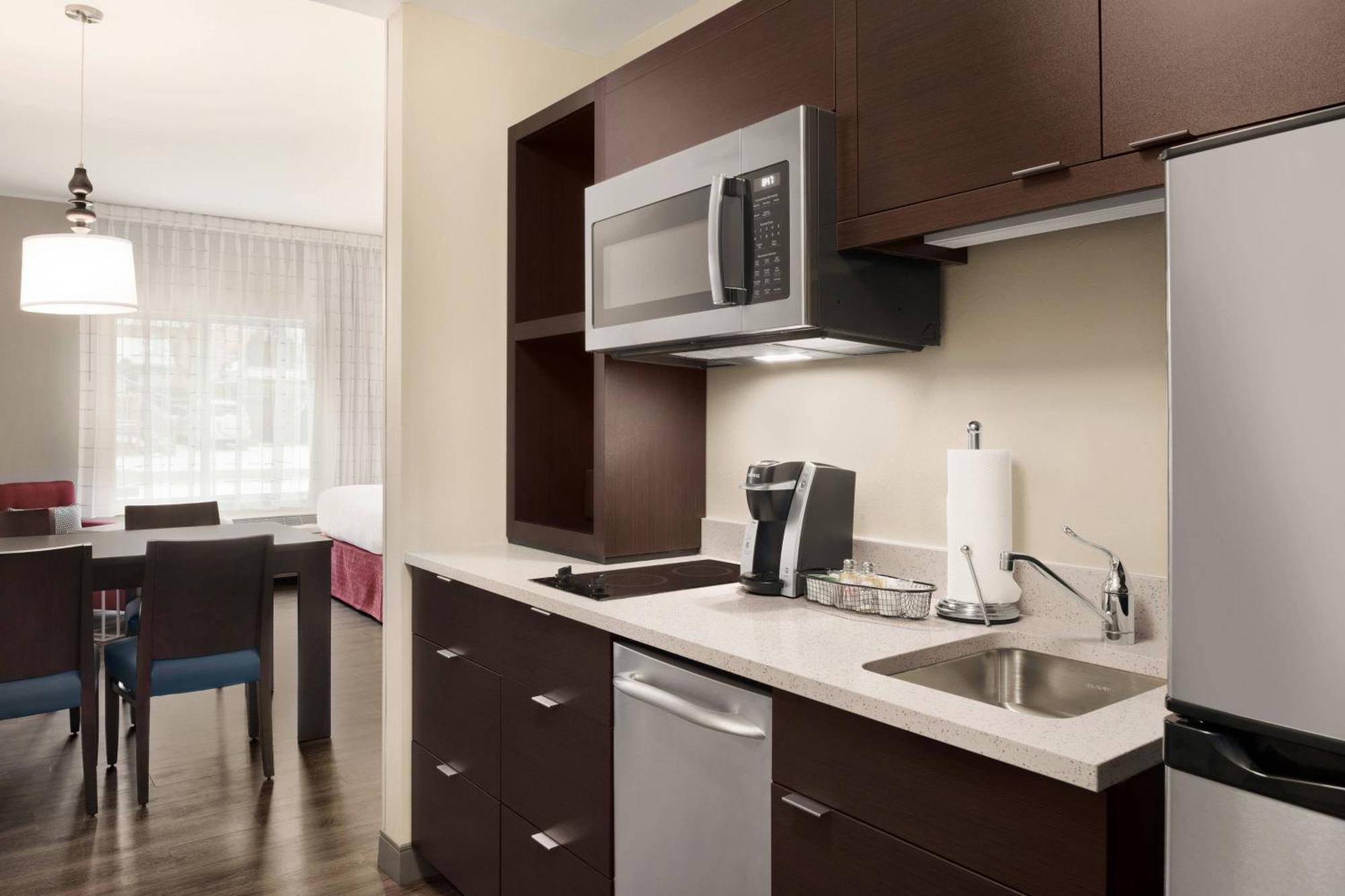 Towneplace Suites By Marriott Dubuque Downtown Eksteriør billede