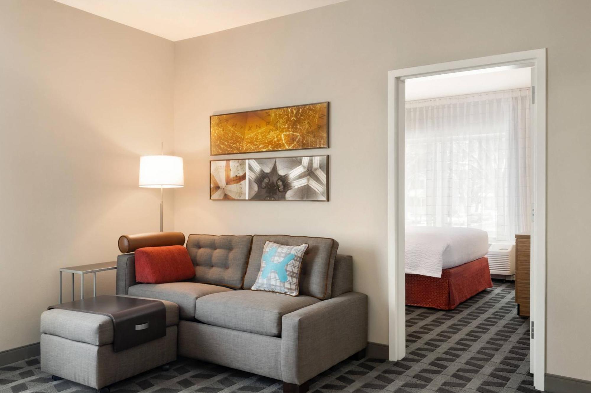 Towneplace Suites By Marriott Dubuque Downtown Eksteriør billede