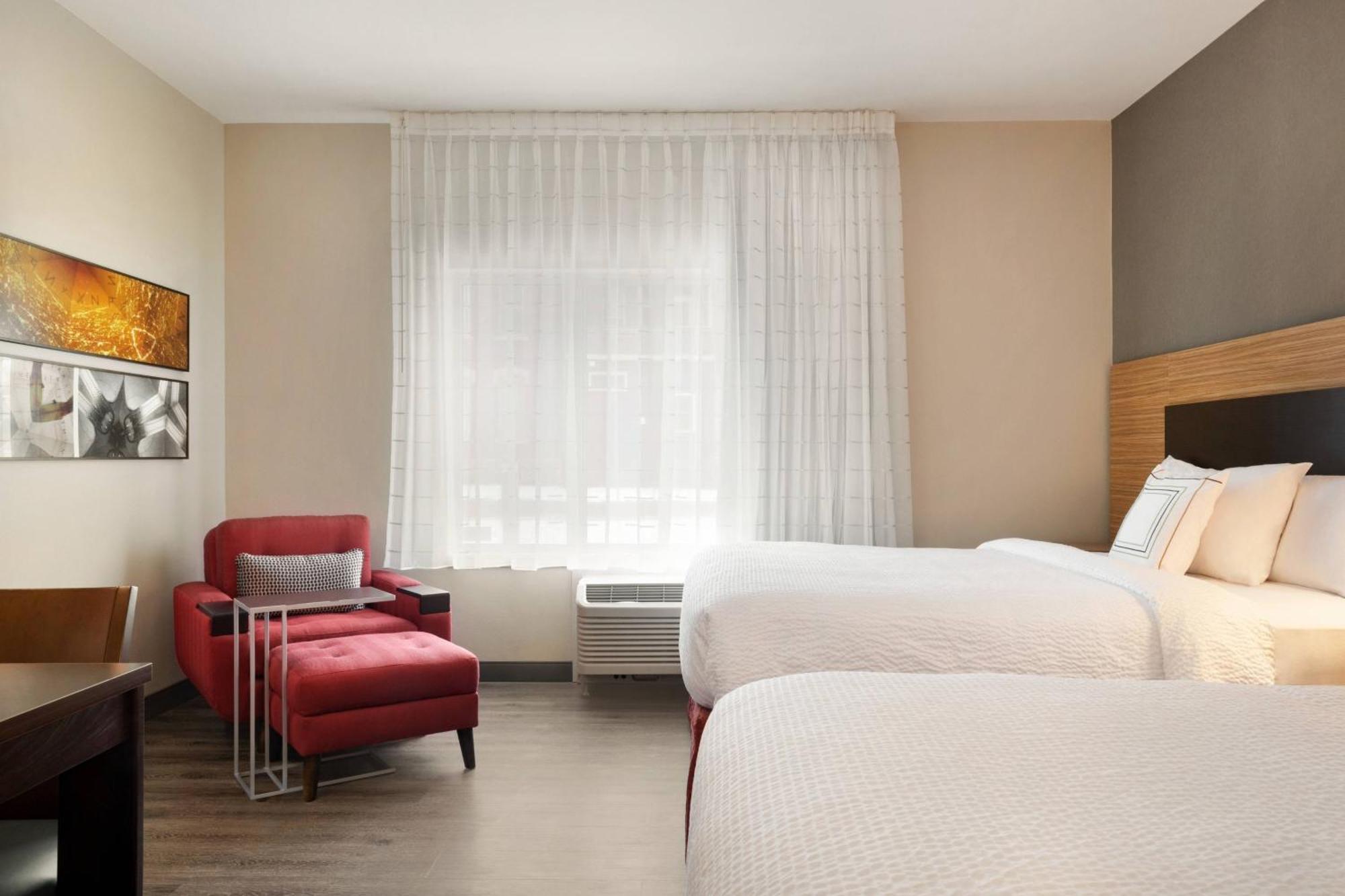 Towneplace Suites By Marriott Dubuque Downtown Eksteriør billede
